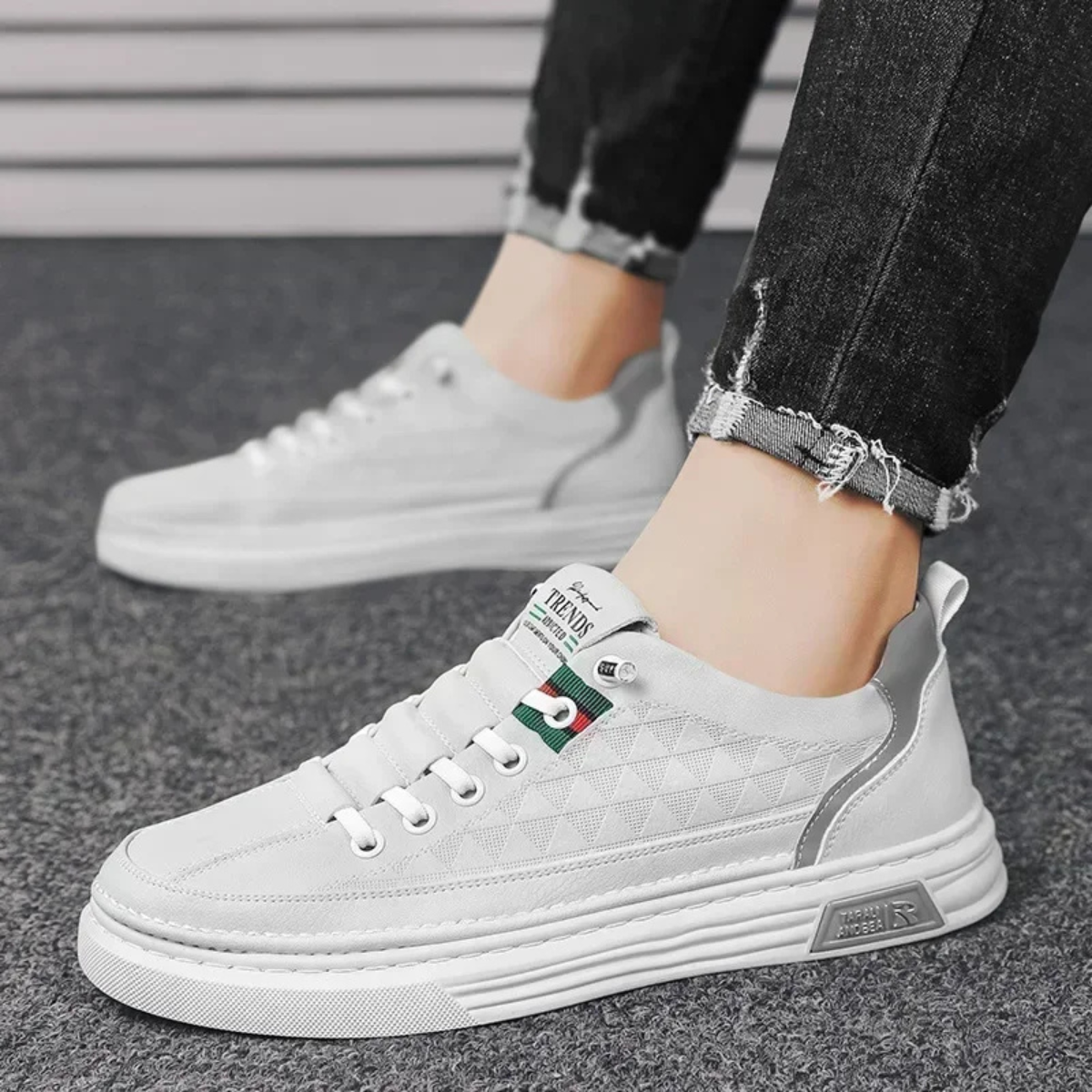 Comfortable Men's Breathable Synthetic Lace Up Shoes