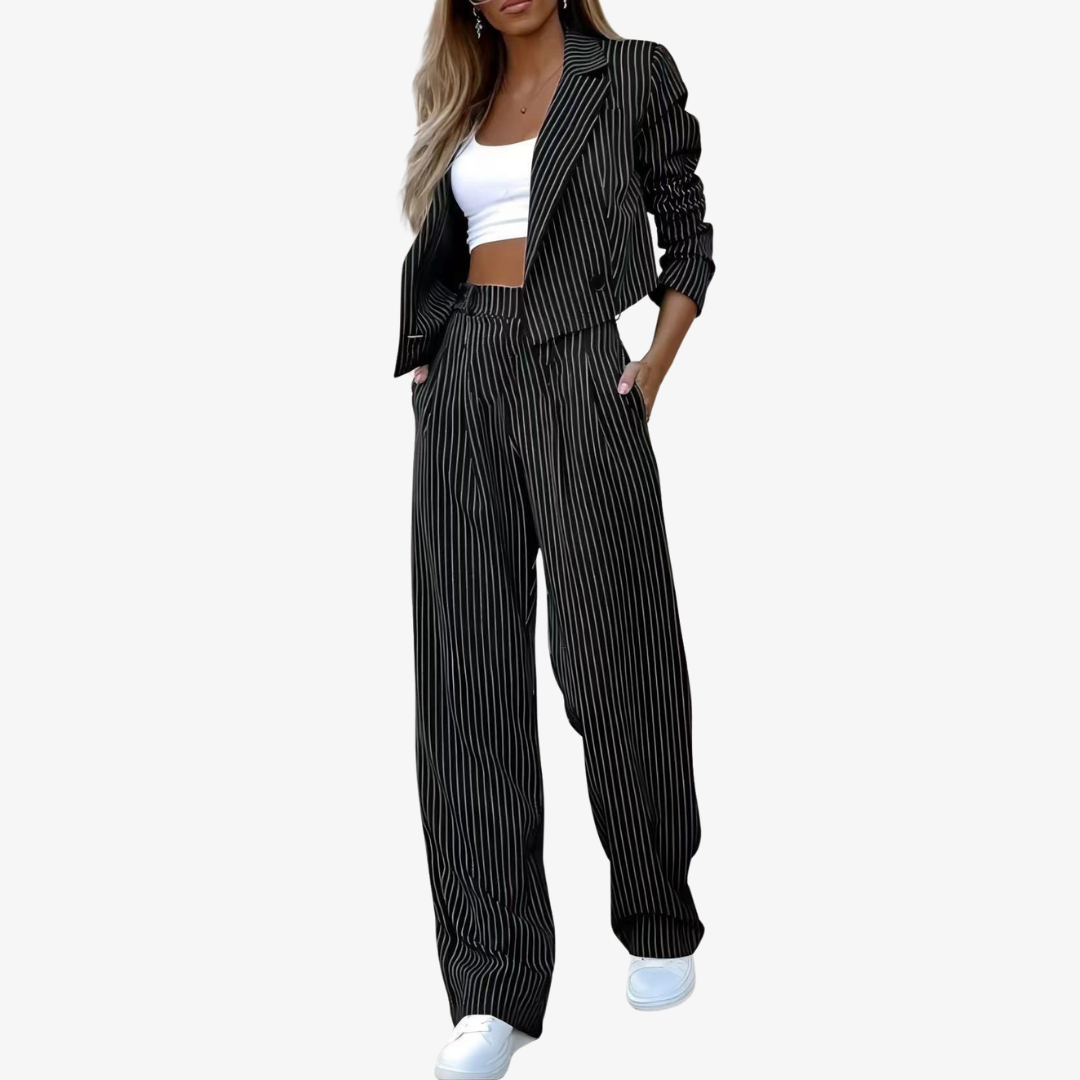 Classic 2-Piece Ladies Outfit - Easy Wear & Comfort
