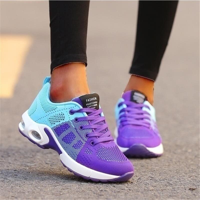 Lightweight Women's Sneakers with Airy Mesh and Cushioning