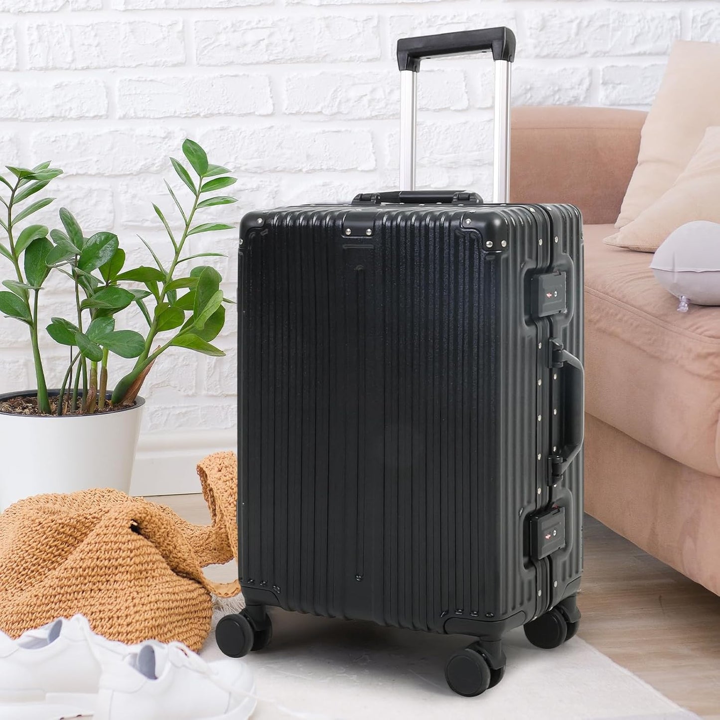 Durable Lightweight Suitcase with TSA Lock & Smooth Wheels