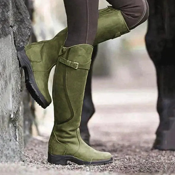 Fashionable Insulated Women's Boots