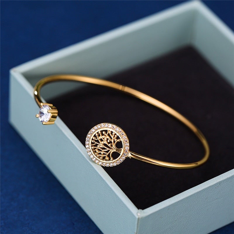 Elegant Wooden Charm Bracelet