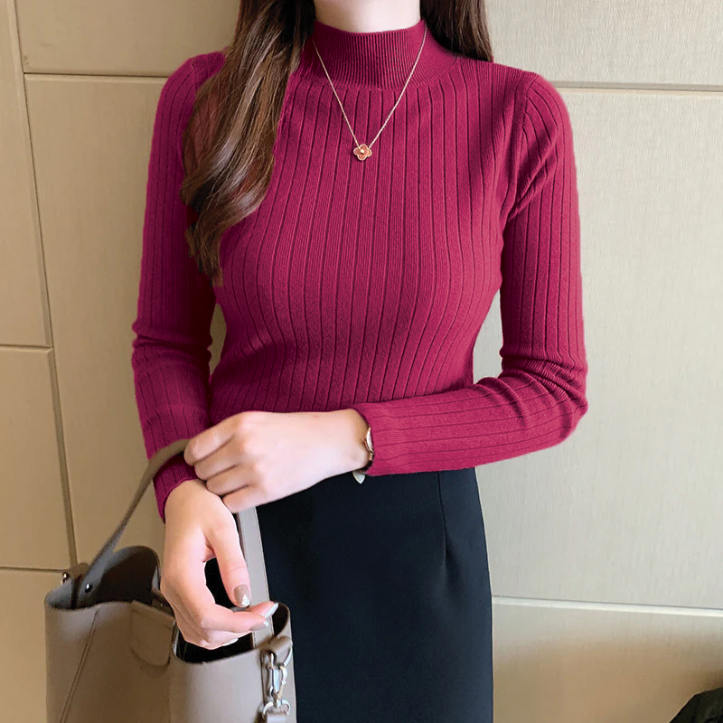 Soft Crew Neck Sweater for Daily Wear