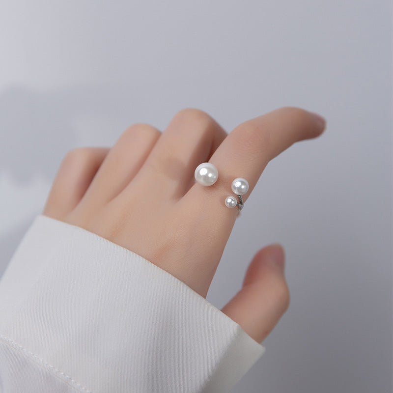 Simple 3 Pearl Adjustable Ring