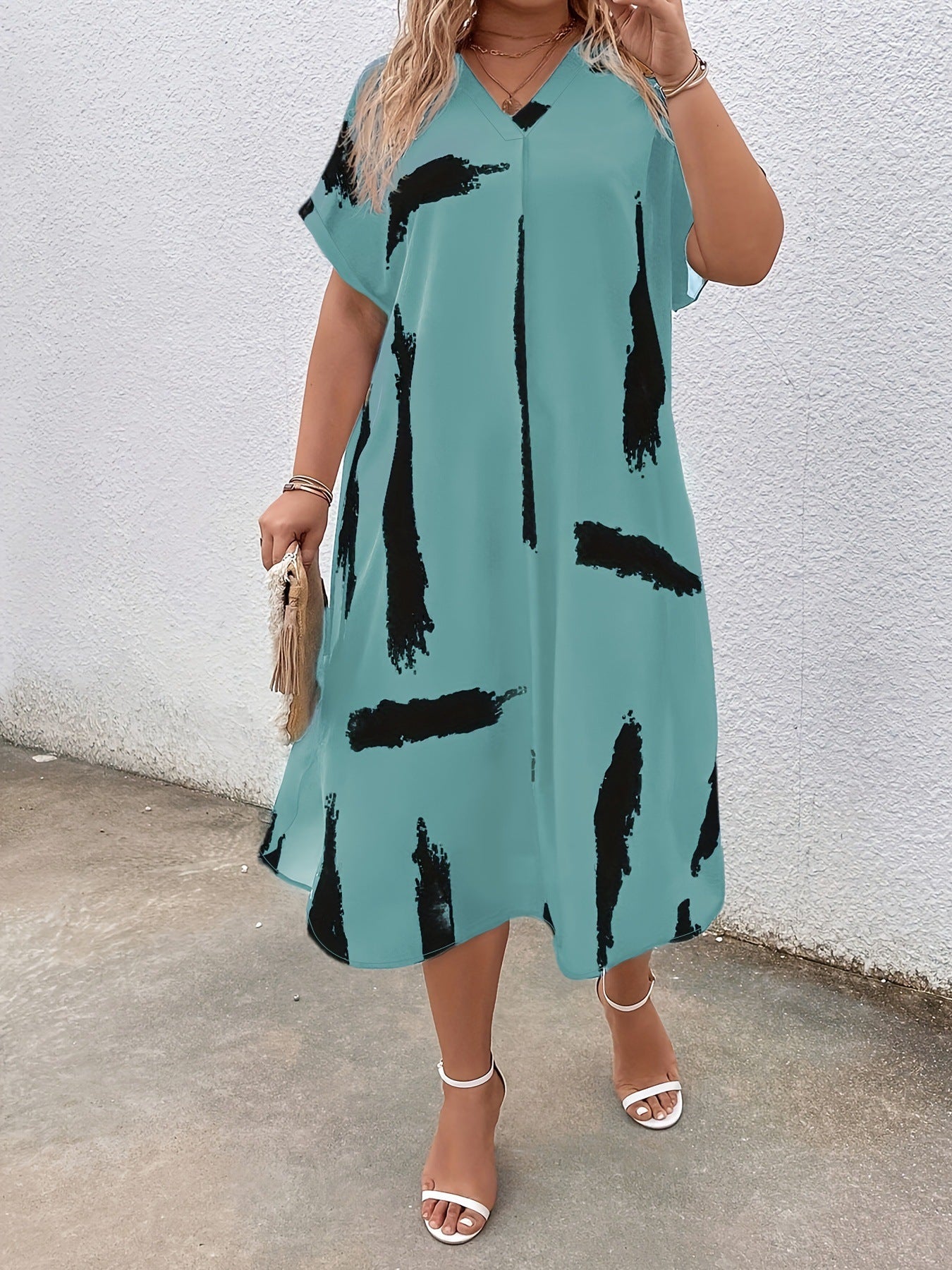 Comfortable V-Neck Short Sleeve Midi Dress