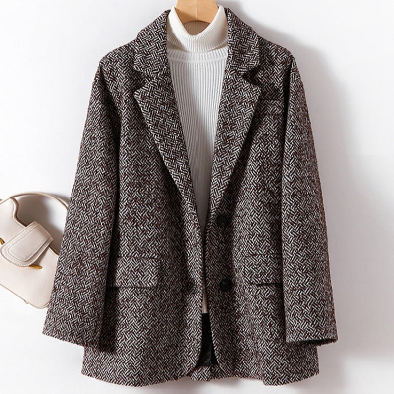 Casual Fit Women's Blazer with Modern Pattern