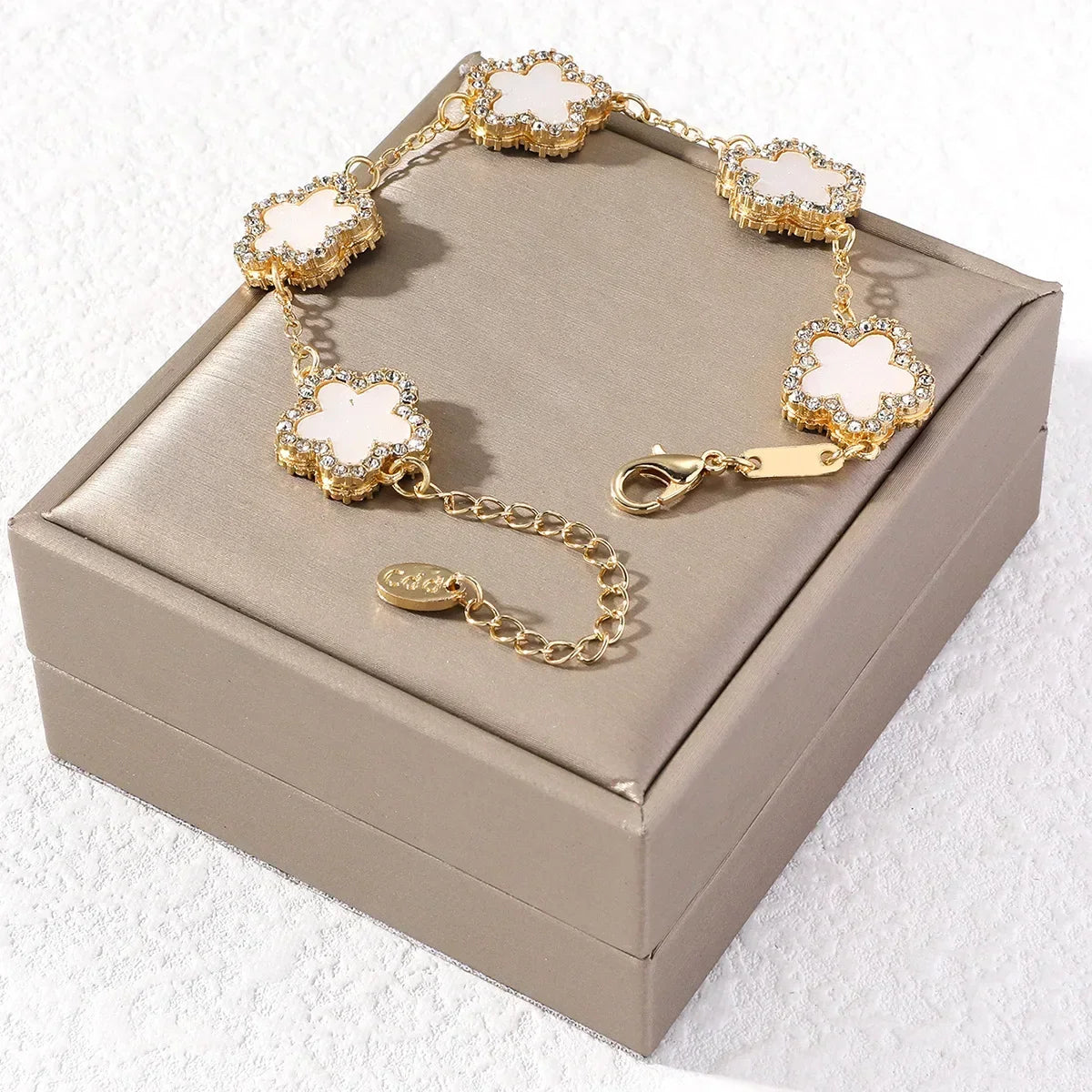 Sparkling Clover Chain Bracelet