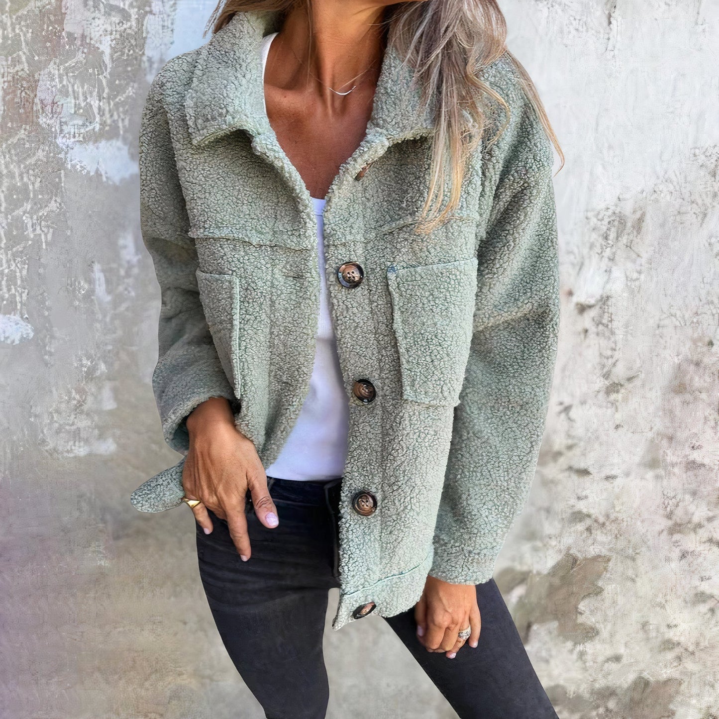 Cozy Women's Fleece Jacket with Big Pockets