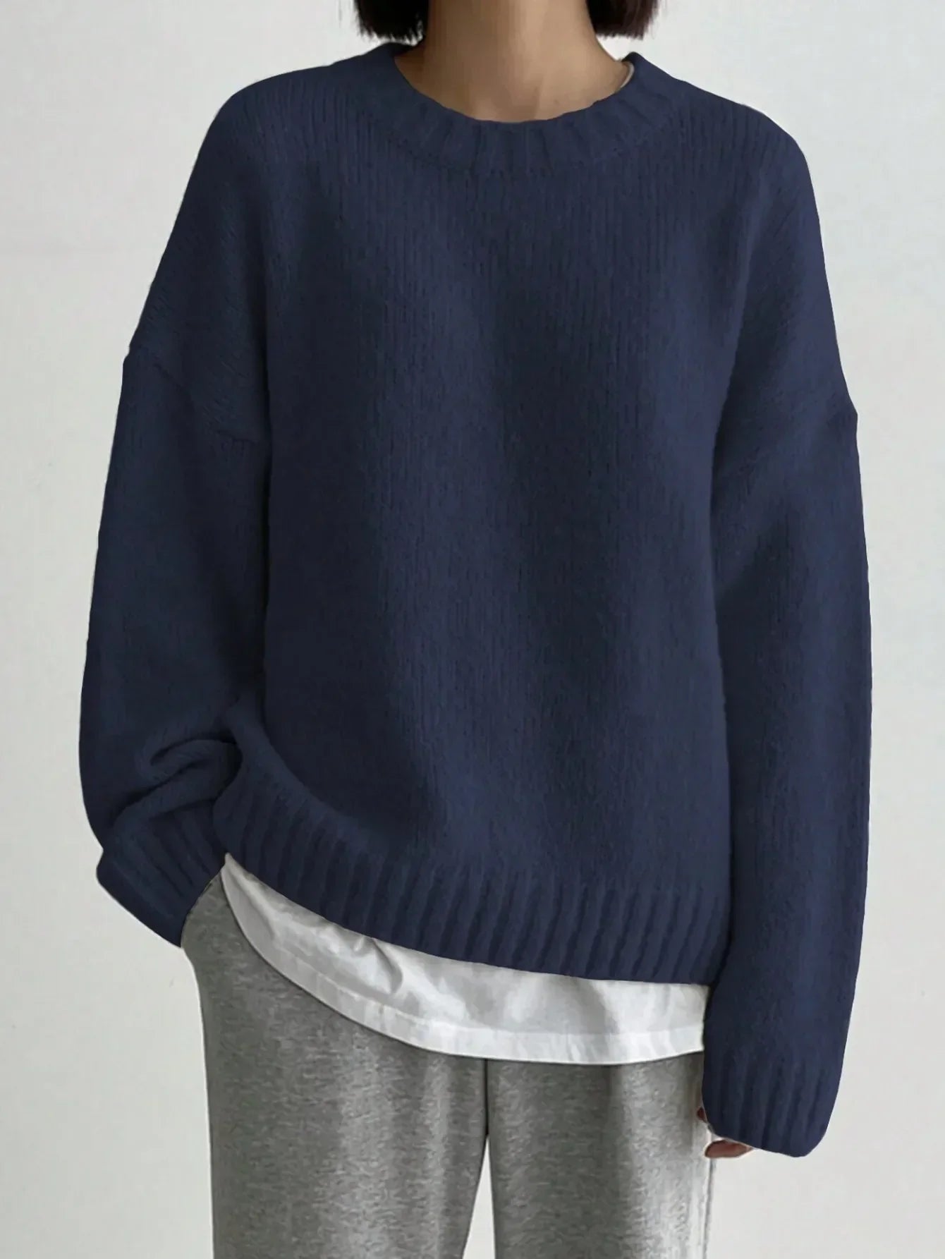 Soft Women's Chic Oversized Sweater for Daily Wear
