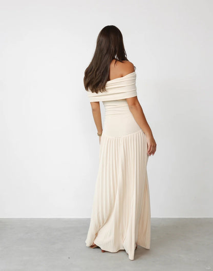 Lightweight Maxi Dress for Easy Summer Fashion