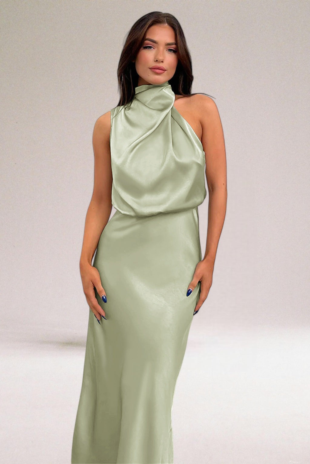 Luxurious Satin Halter Neck Evening Dress - Olytrend