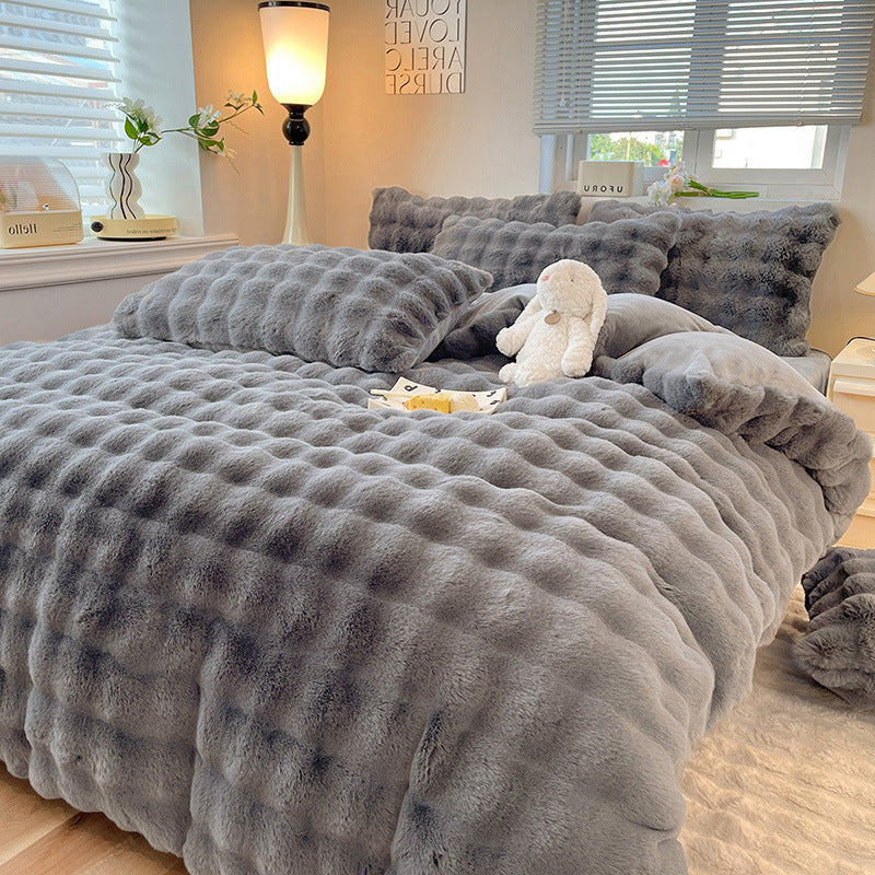 Soft Faux Fur Bedding Set with Cozy Feel - Nocini