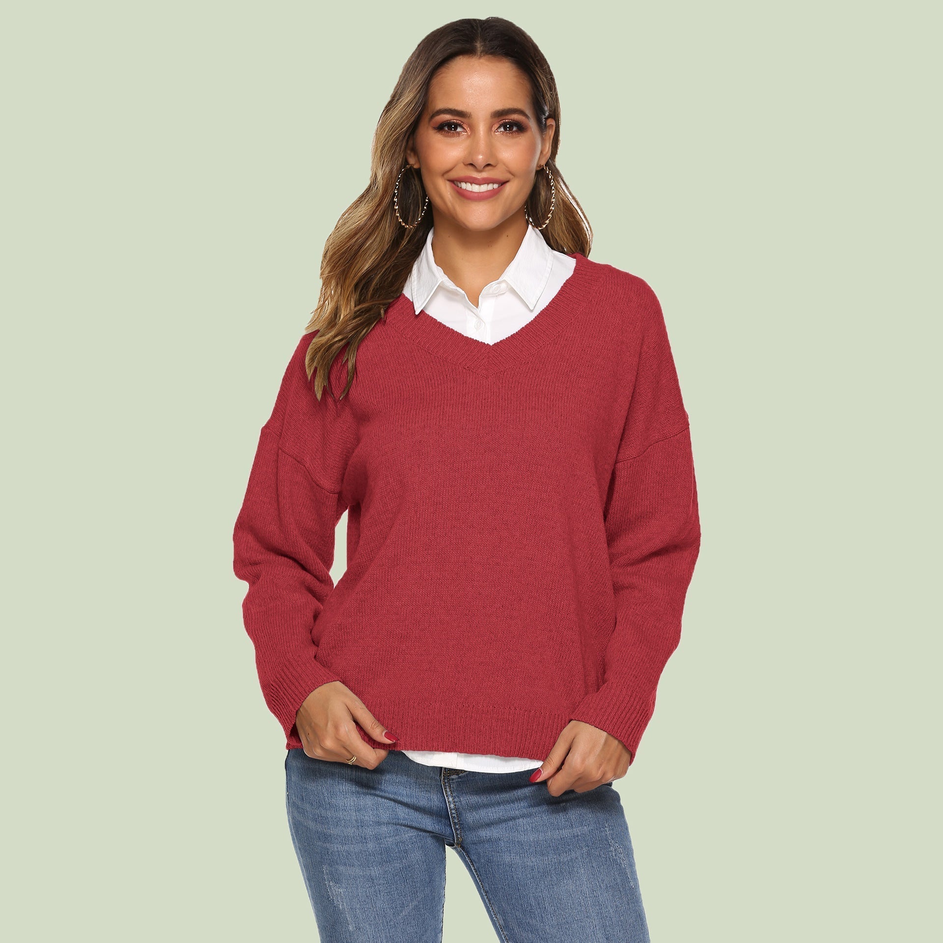 Cozy Women's V-Neck Sweater Long Sleeve Soft - Nocini