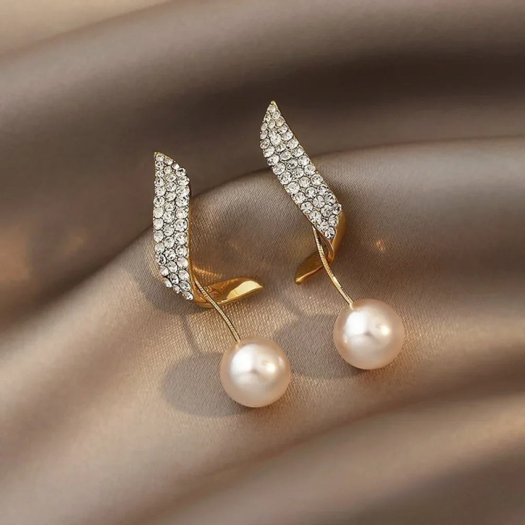 Luxurious Pearl Drop Gold Stud Earrings