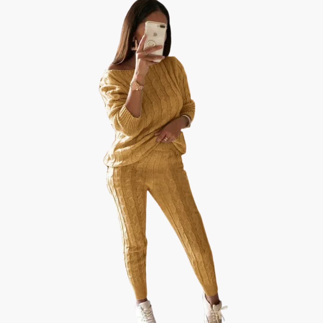 Cozy Women's Knit Sweater with Stretchy Waist - Olytrend