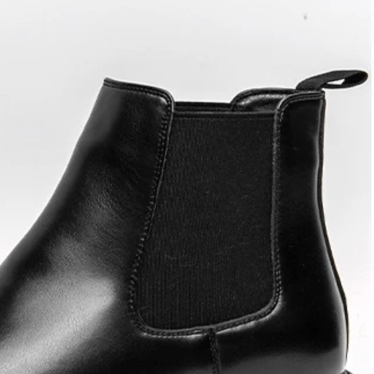 Classic Men's Comfortable Chelsea Boots