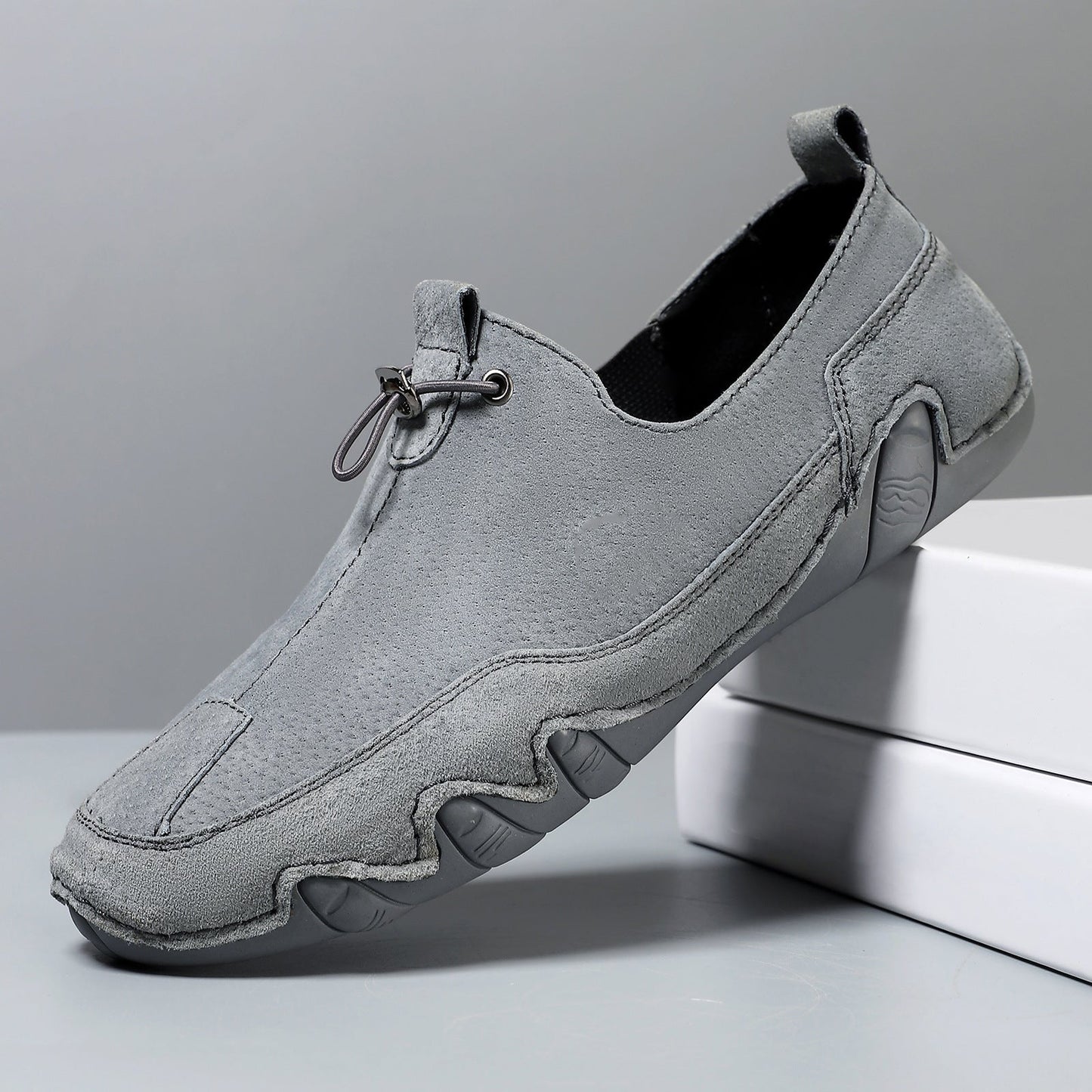 Comfortable Supportive Mens Low Cut Sneakers