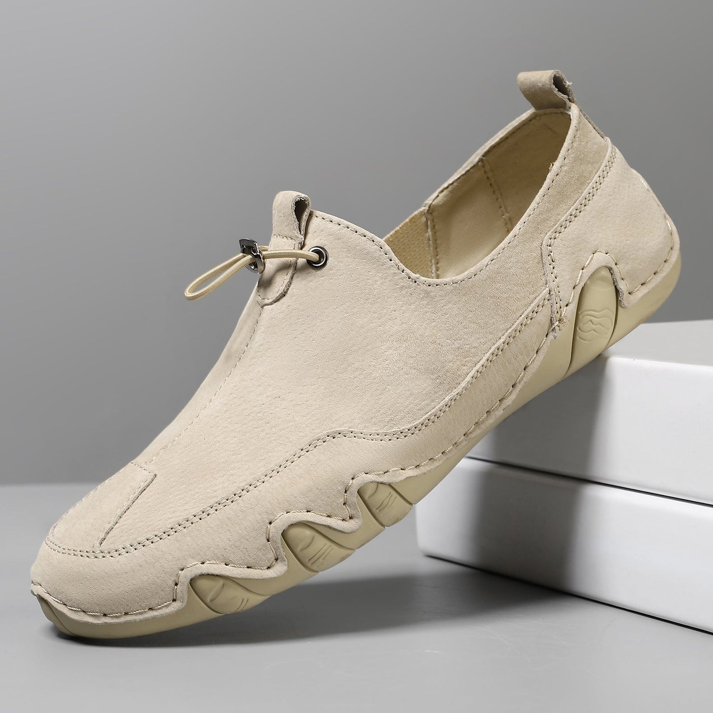 Comfortable Supportive Mens Low Cut Sneakers