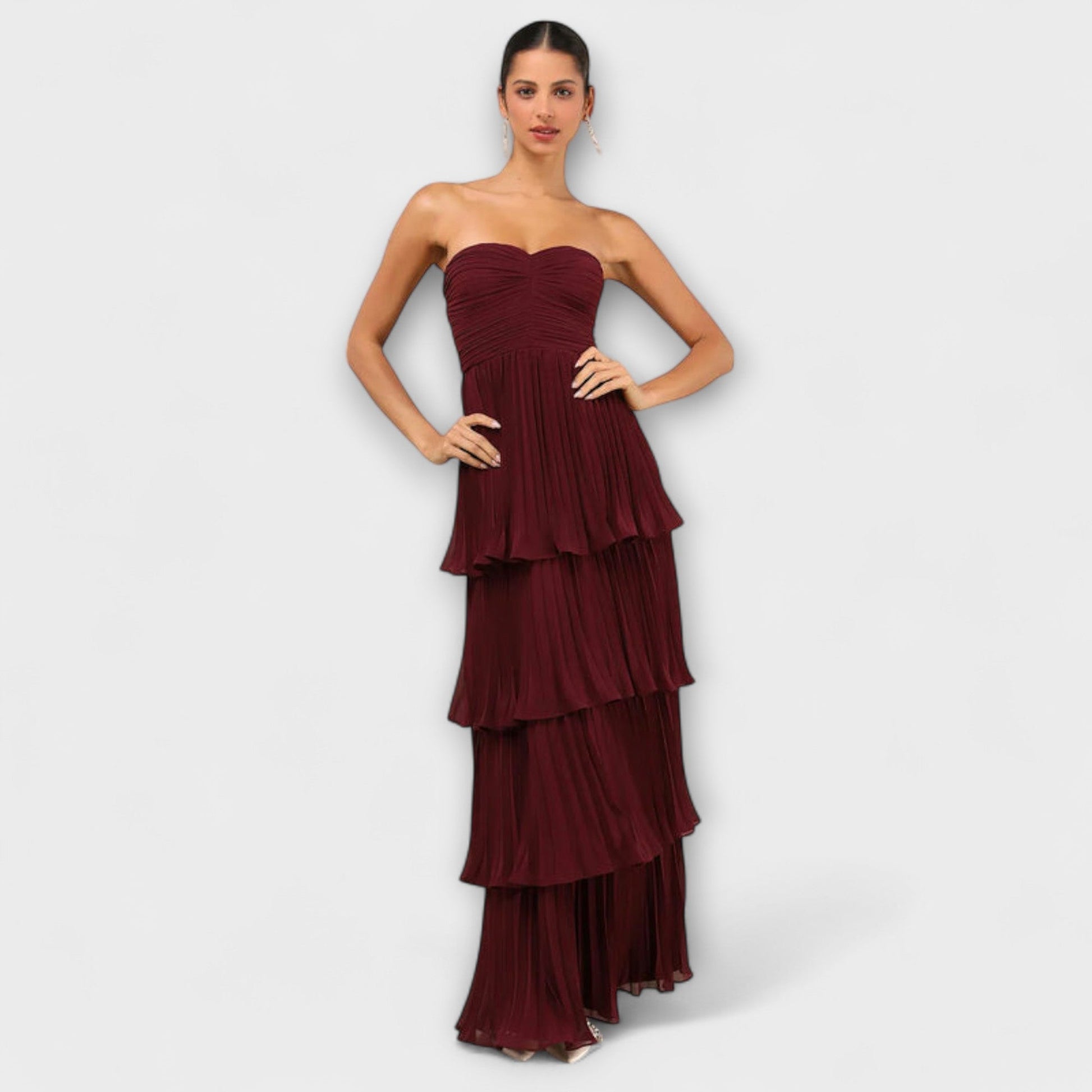 Elegant Sleeveless Tiered Maxi Dress for Women - Nocini