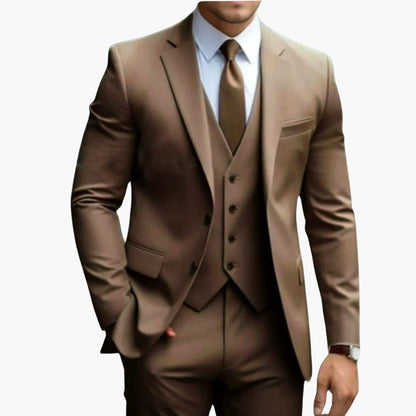 Classic Men's 3-Piece Suit with Slim Fit Trousers
