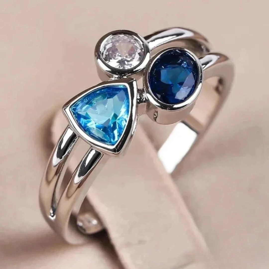 Classic Navy Gemstone Ring - Nocini