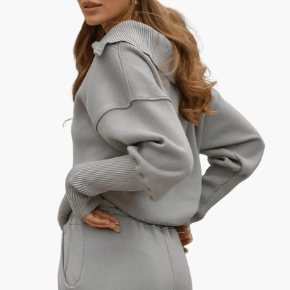 Classic 2-Piece Outfit for Women