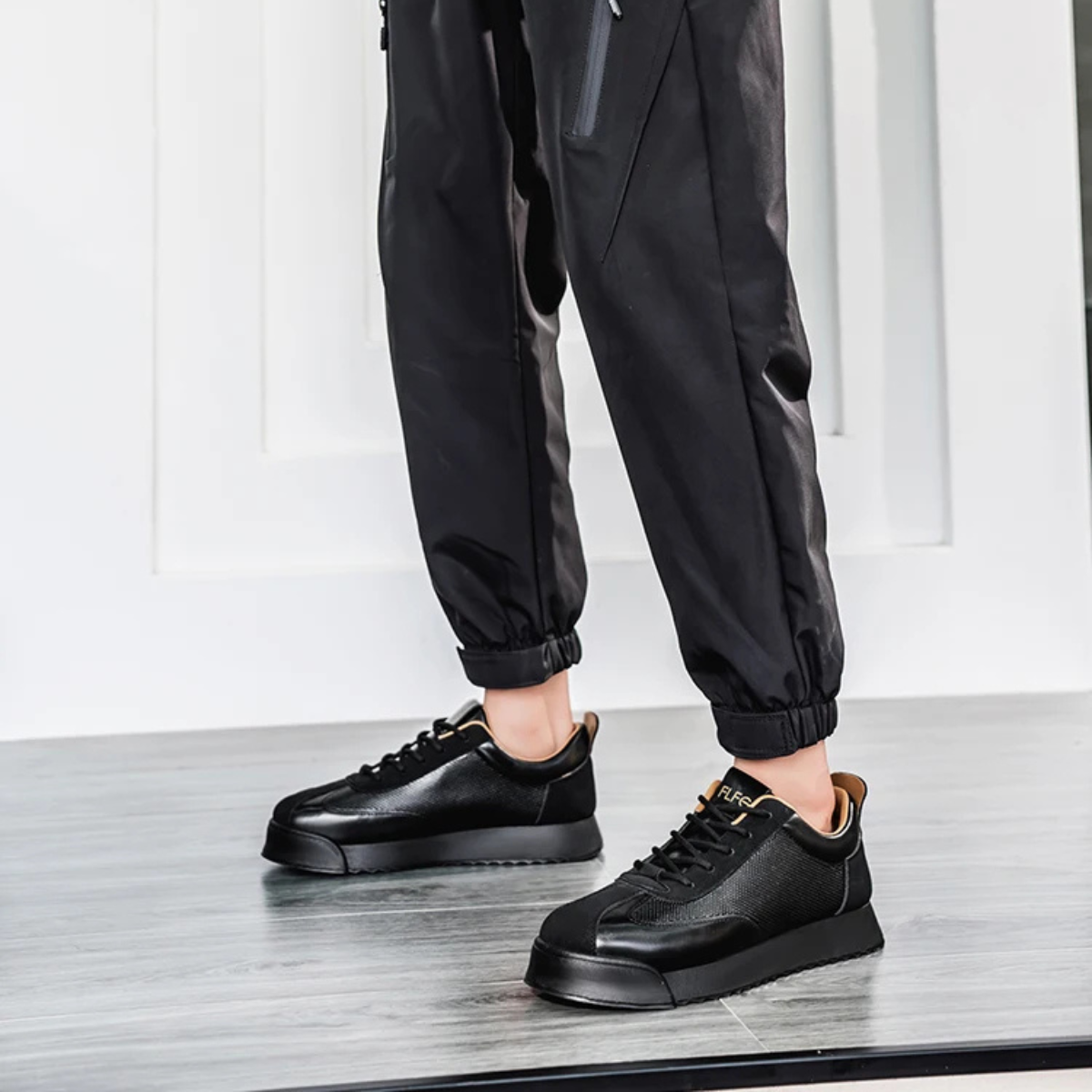 Classic Vintage Leather Sneakers For Men