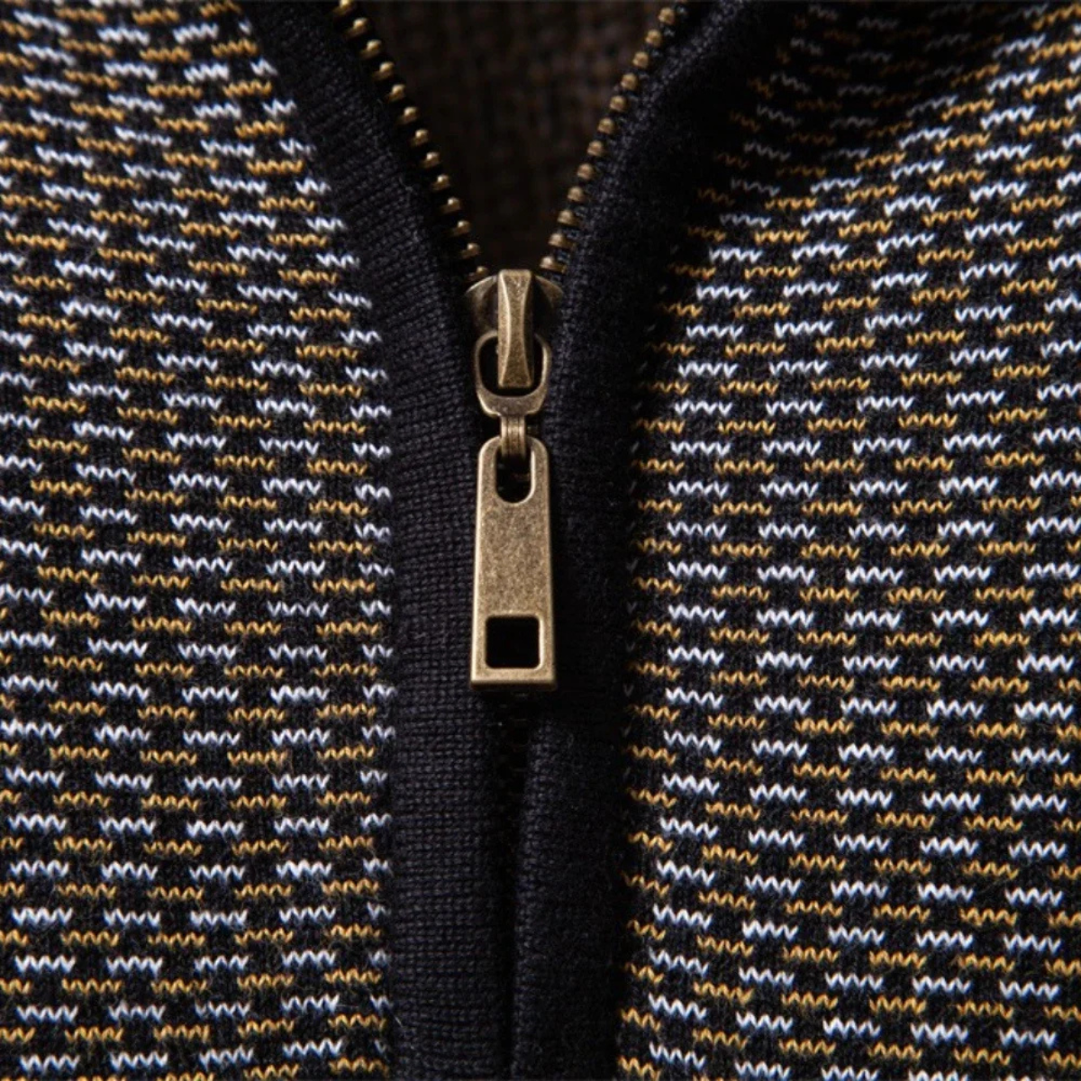 Cozy Men's Thick Crew Neck Half Zip Sweater