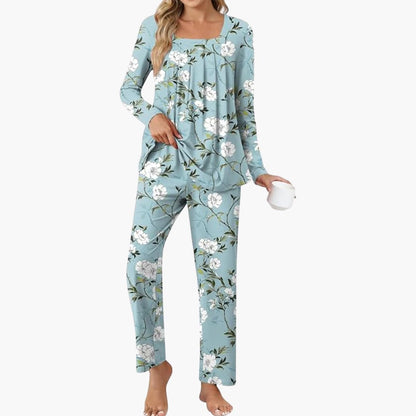 Cozy Women's Star Print Pajamas