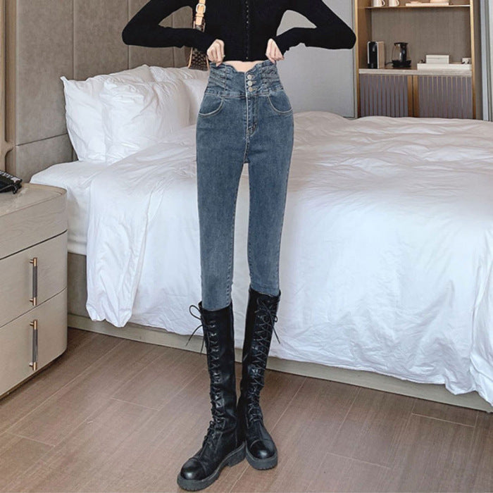 Comfortable Fit Women's High Jeans