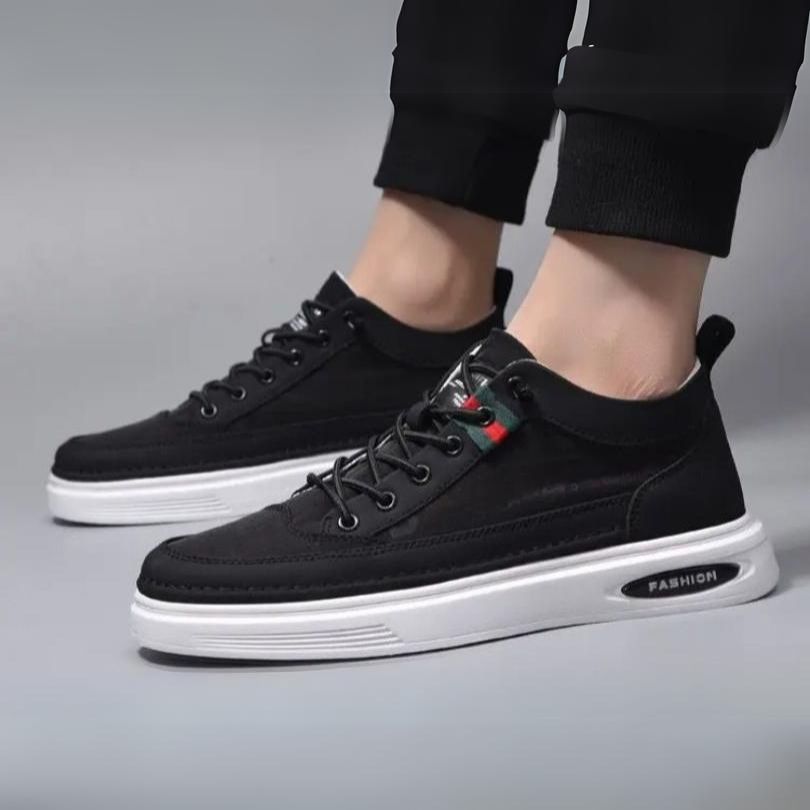 Men's Low Top Lace Up Sneakers - Nocini