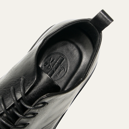 Classic Black Leather Oxford Shoe
