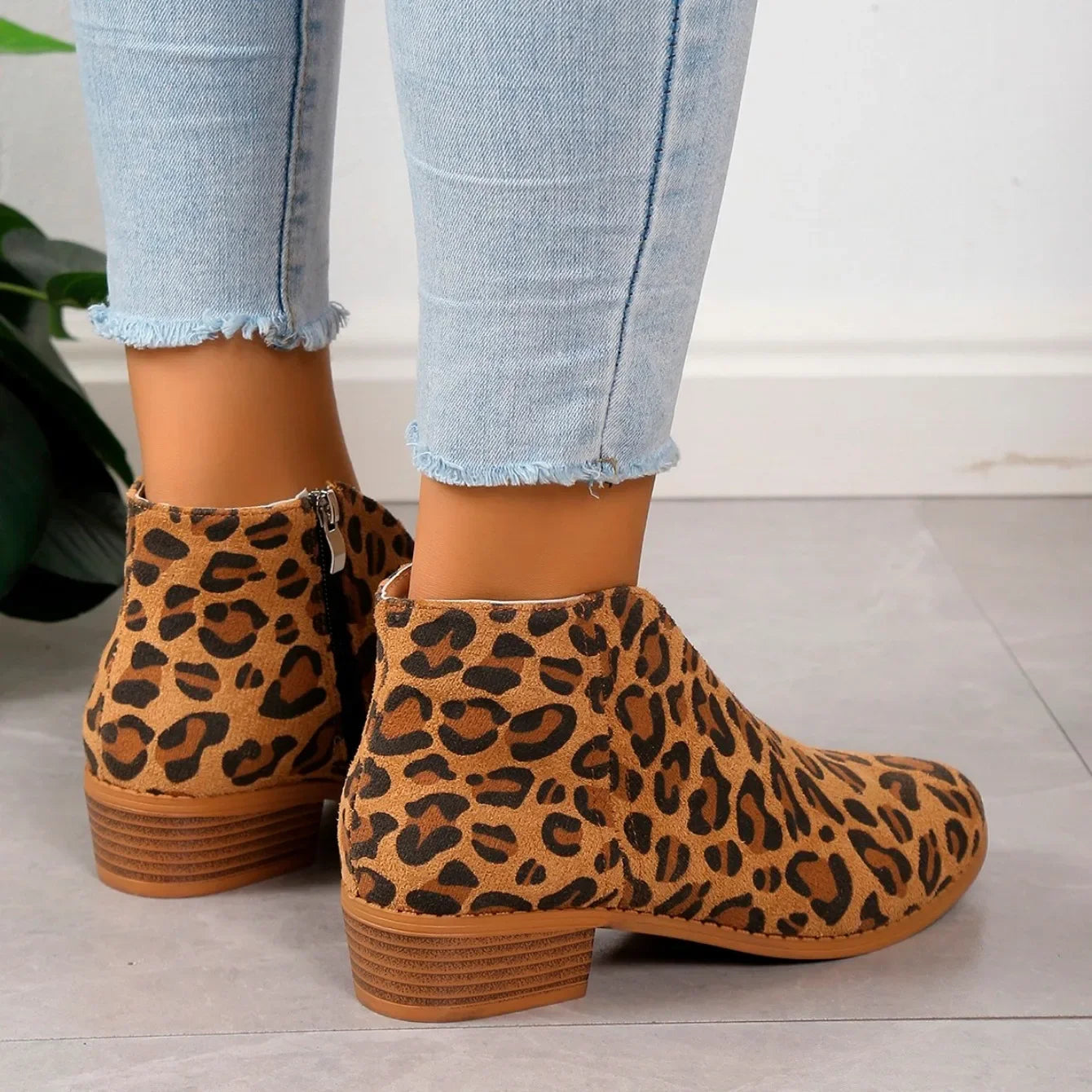 Fashionable Leather Low Heel Boots for Women