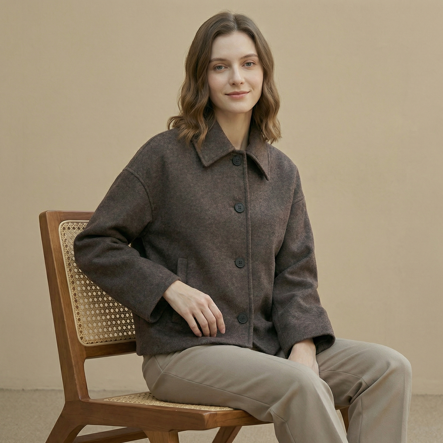 Relaxed Fit Collared Jacket for Women – Cozy & Practical Everyday Wear Caliboot
