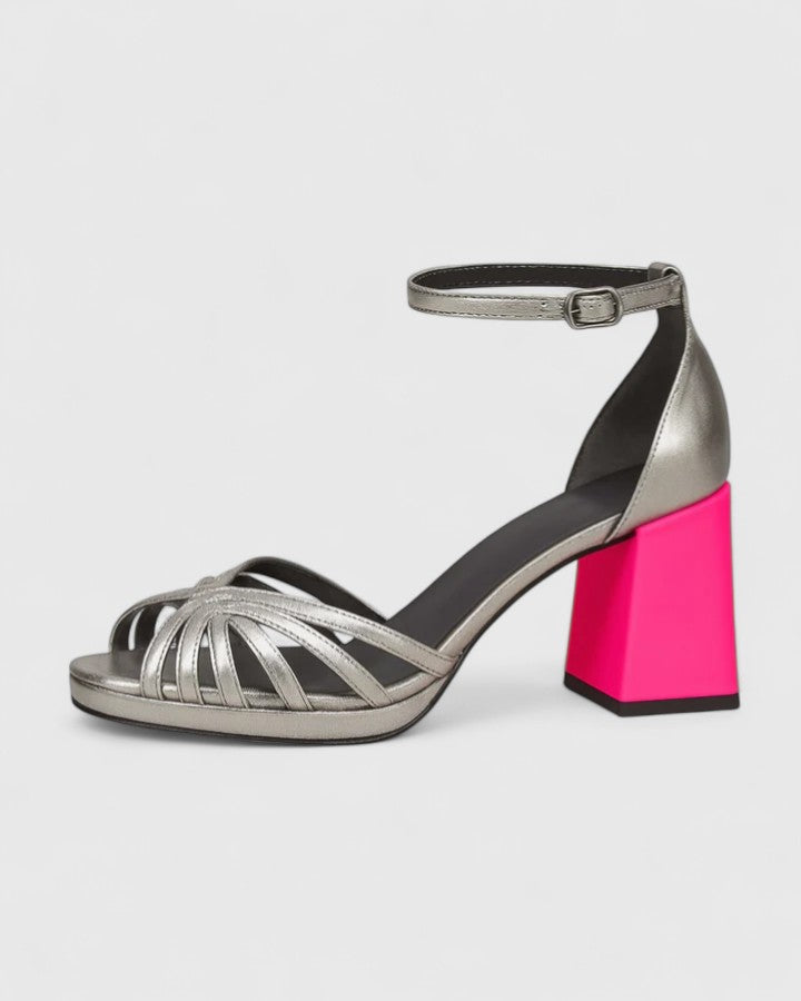 Elegant Beach Sandals - Olytrend