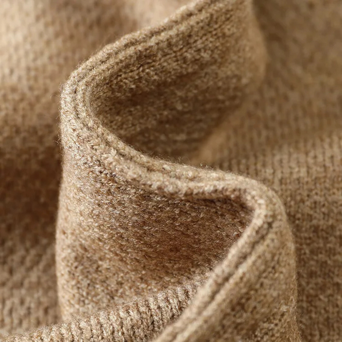 Luxurious Mens Cashmere Crew Neck Sweater