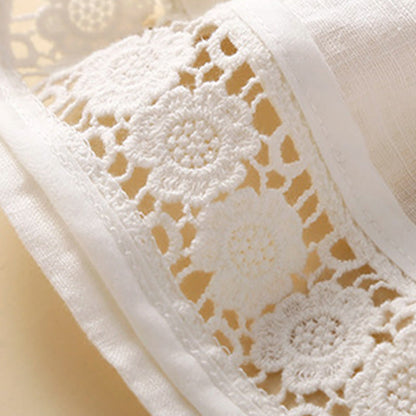 Casual Elastic Waist Shorts with Delicate Trimmed Edges
