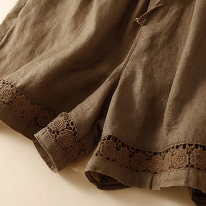 Casual Elastic Waist Shorts with Delicate Trimmed Edges