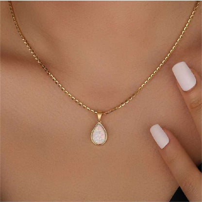18K Natural Opal Drop Pendant Necklace - Eloise-Nora Luxe