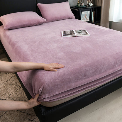Contemporary Velvet Fitted Sheet With Plush Texture