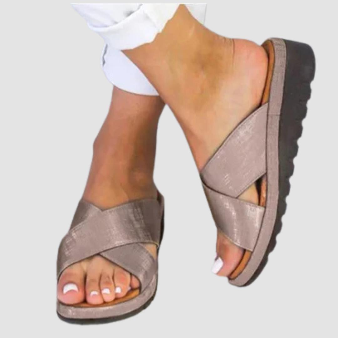 Elevated Comfort Summer Flip Flops