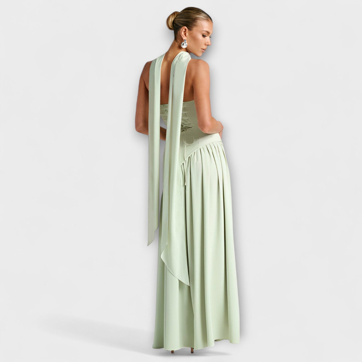 Elegant Evening Gown for Easy Glamour