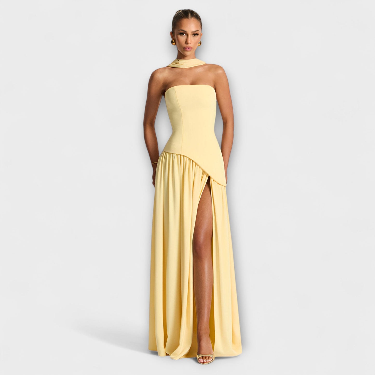 Elegant Evening Gown for Easy Glamour - Nocini
