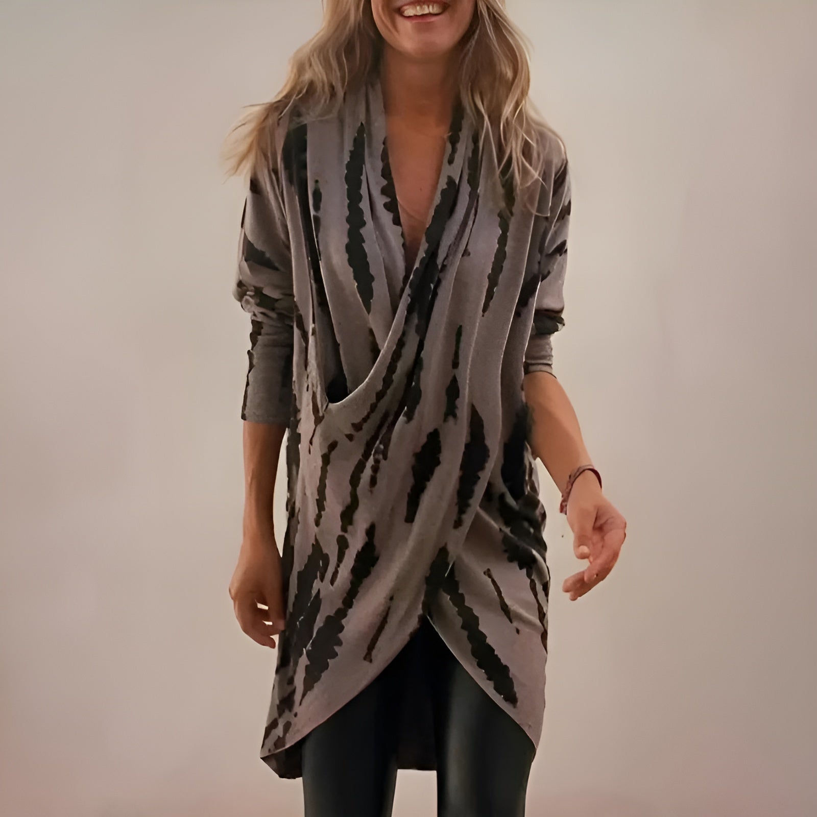 Soft Relaxed Fit V-Neck Tunic Top - Olytrend