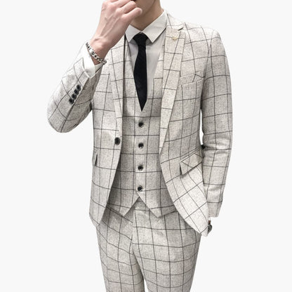 Classic 3 Piece Suit with Blazer and Check Design