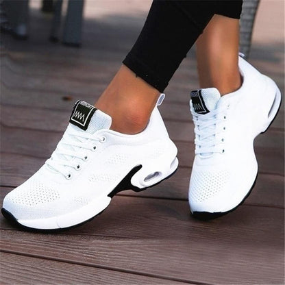 Lightweight Women's Sneakers with Airy Mesh and Cushioning - Nocini