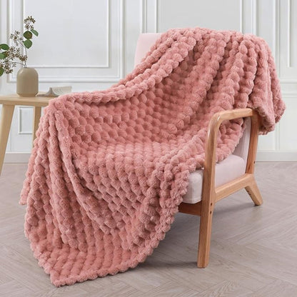 Modern Textured Fleece Throw Blanket With Bubble Design