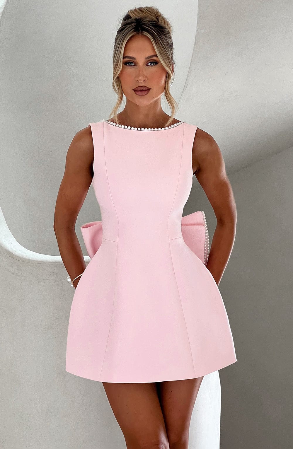 Elegant Short Party Dress for Women - Nocini