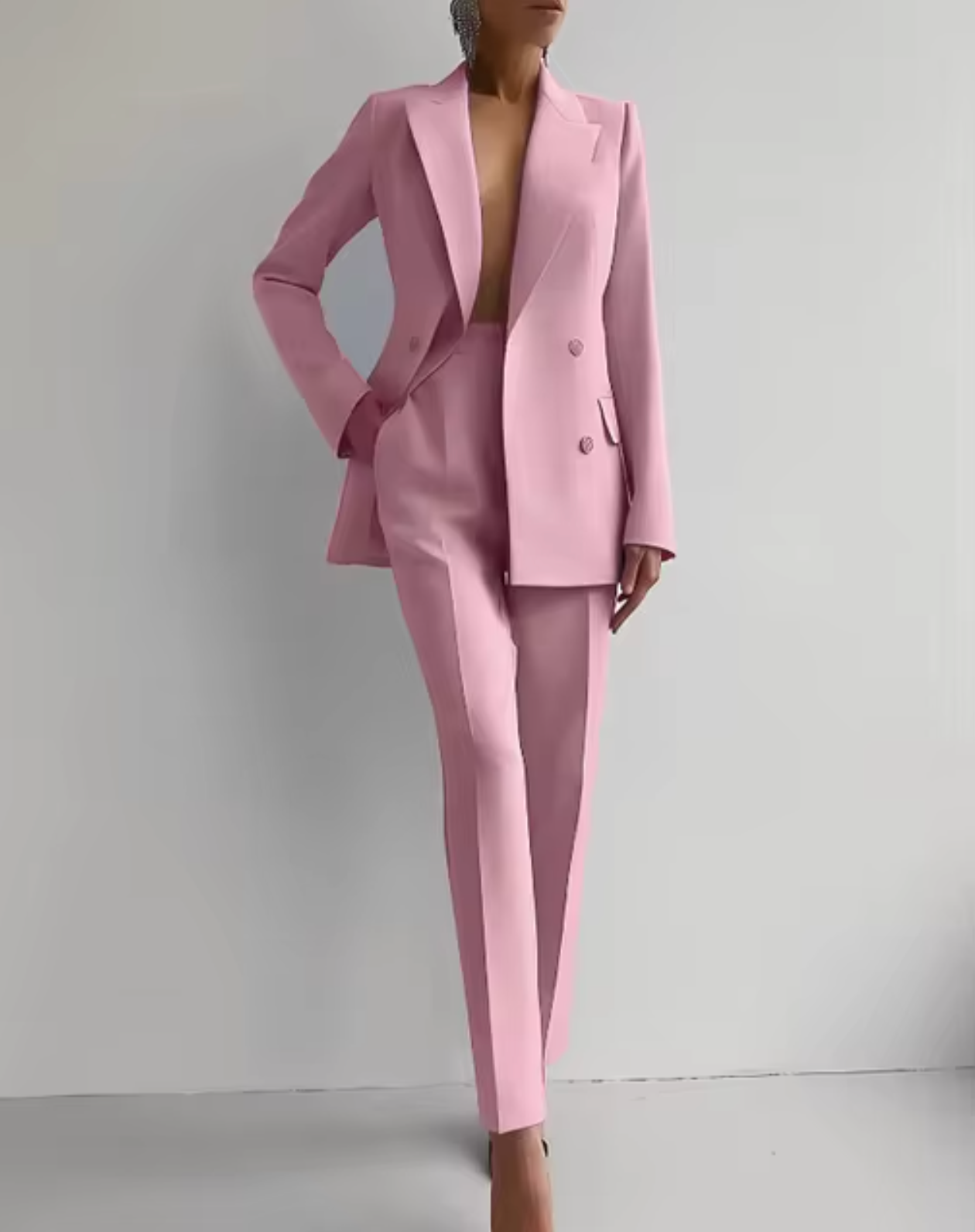 Classic 2 Piece Women's Suit Set Slim Fit - Nocini