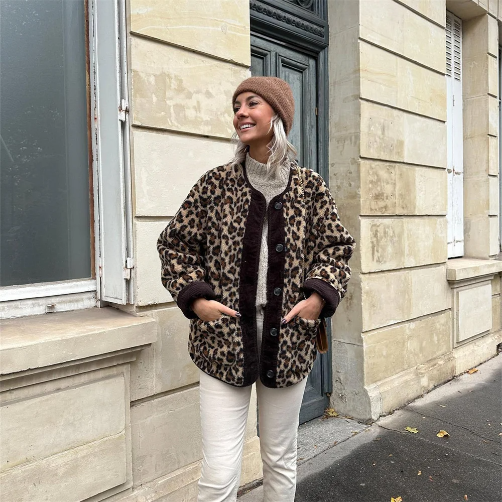 Fashionable Ladies Leopard Coat | Fall - Nocini